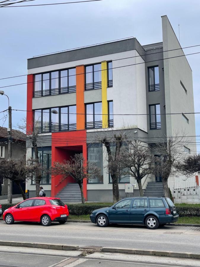 New Nr5 Self Checkin Oldcity Center Paid Parking With Lift Timisoara